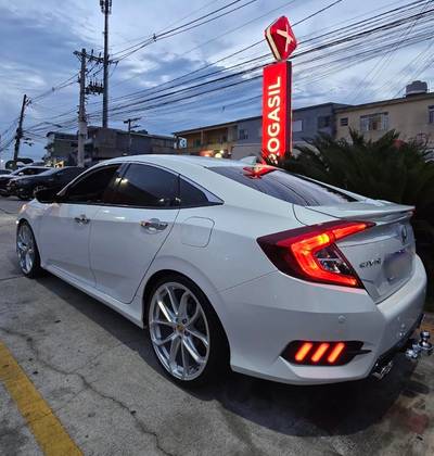 HONDA CIVIC 1.5 16V TURBO GASOLINA TOURING 4P CVT HONDA CIVIC 1.5 16V TURBO GASOLINA TOURING 4P CVT